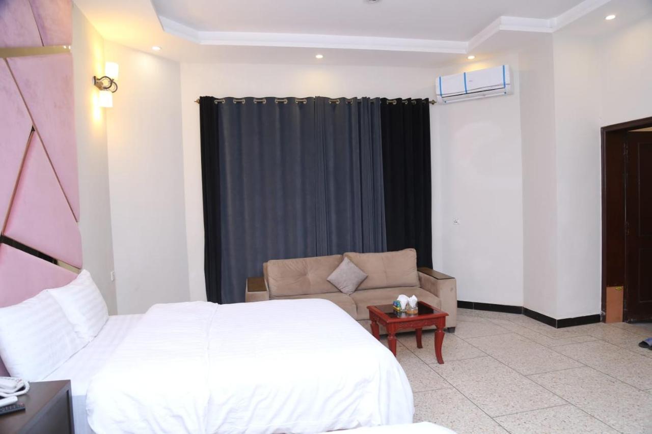 Hayat Grand Guest House Islamabad Exterior photo